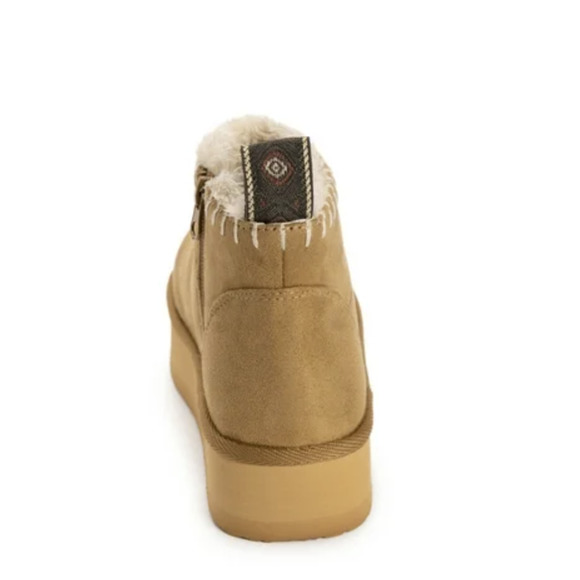 MUK LUKS Augie Mini Cozy Booties Womens Size 8 Tan Faux Suede Side-Zip Round Toe - Picture 4 of 6
